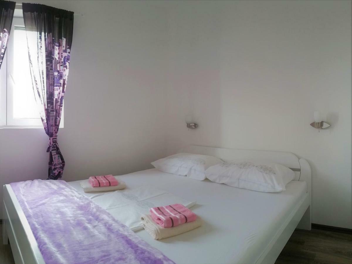 Apartmani Marijana Sibenik Ngoại thất bức ảnh