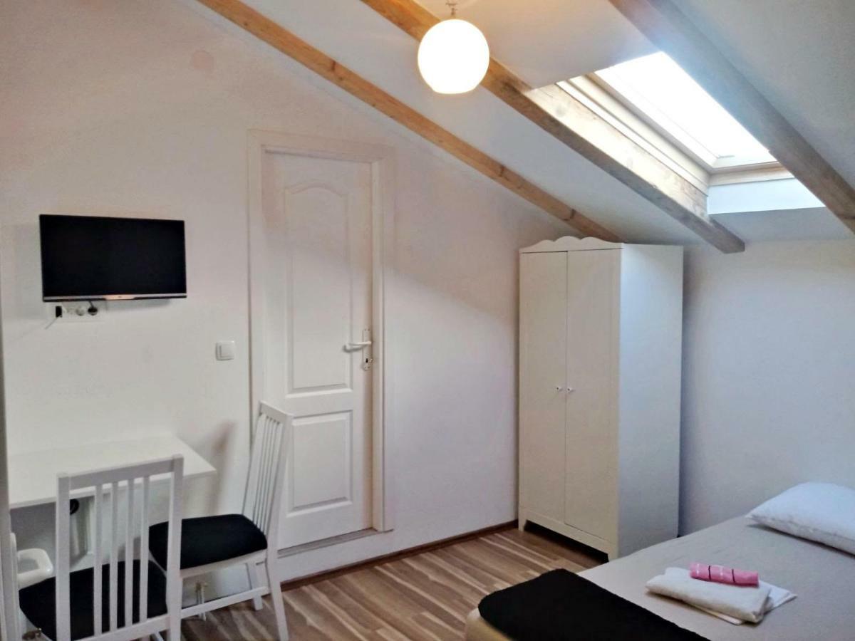 Apartmani Marijana Sibenik Ngoại thất bức ảnh