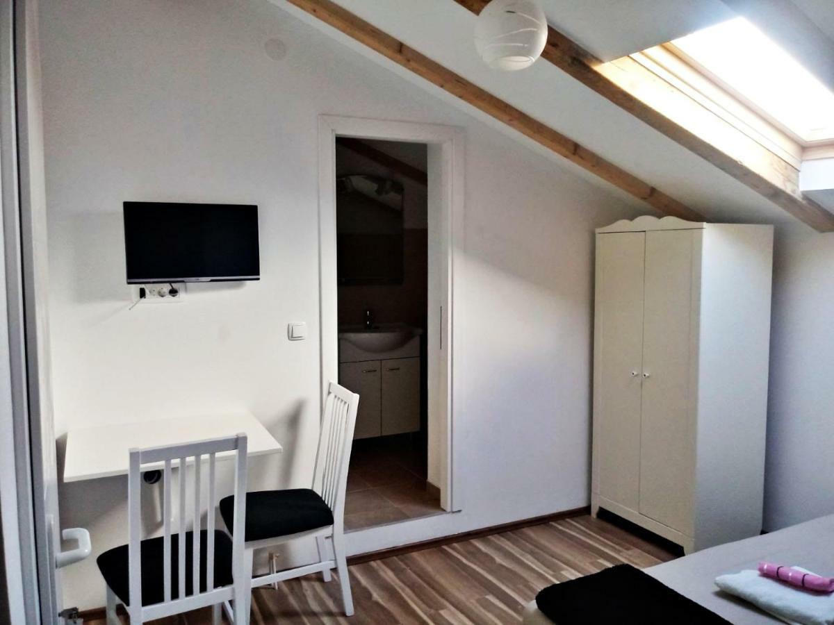 Apartmani Marijana Sibenik Ngoại thất bức ảnh