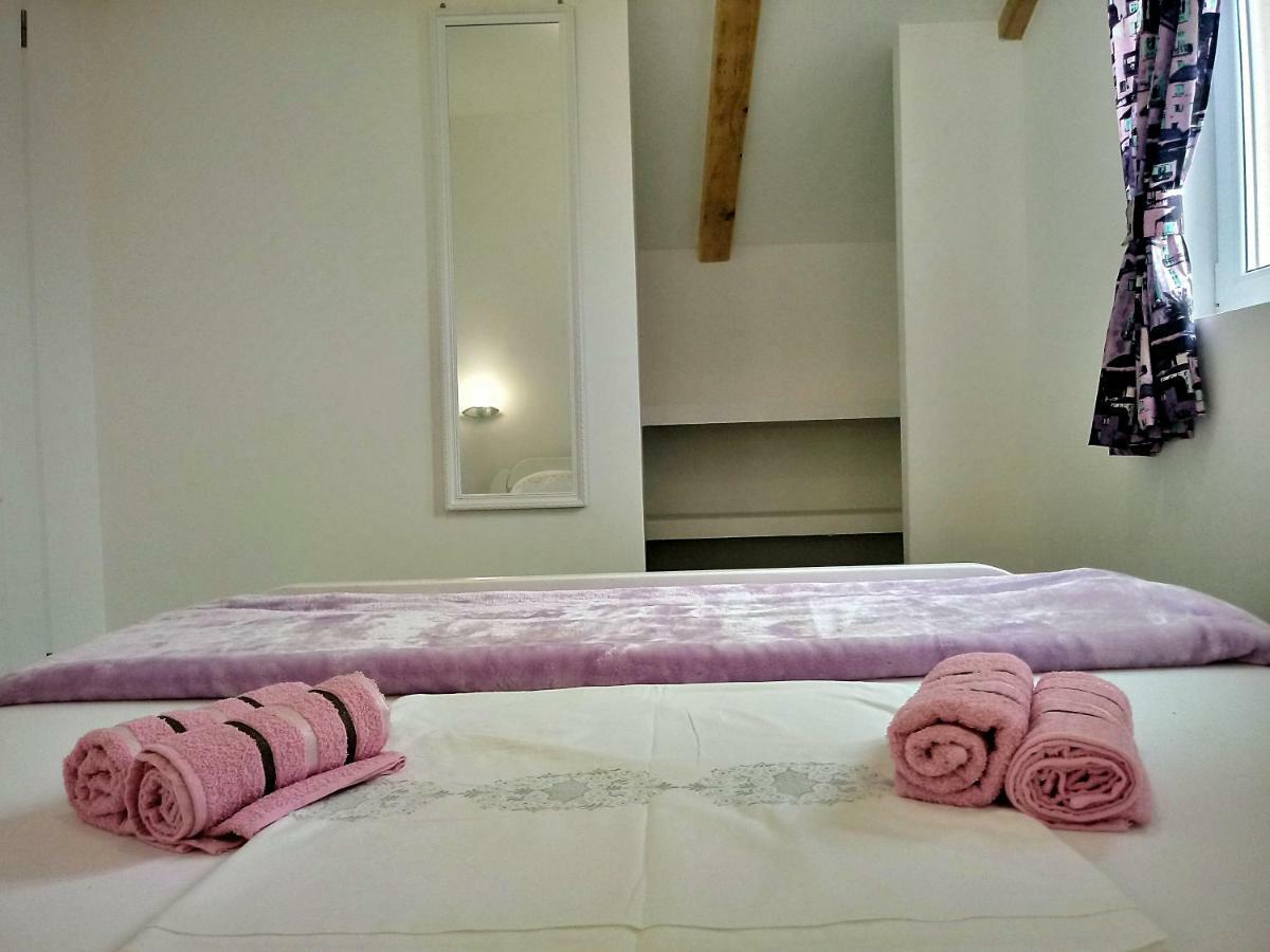 Apartmani Marijana Sibenik Ngoại thất bức ảnh